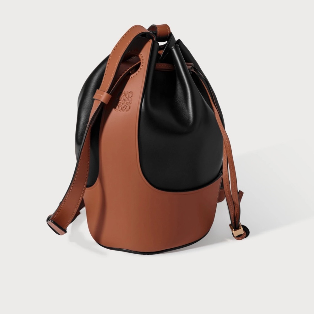 NWOT Loewe Balloon Bag